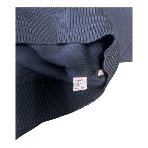 Elegant V-Neck Sweater in Deep Blue - Picture 6 of 8